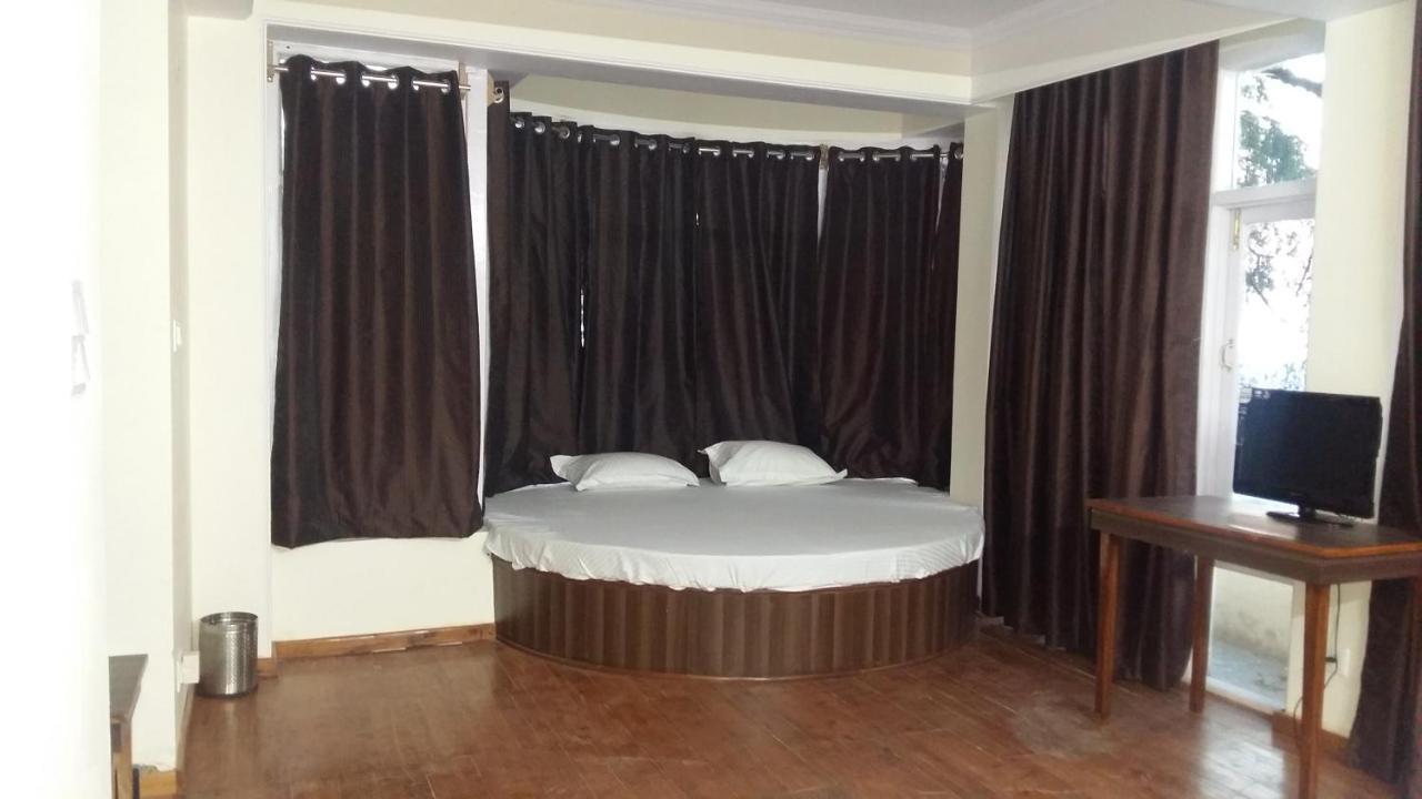 Hotel Le Talbot Simlá Kültér fotó